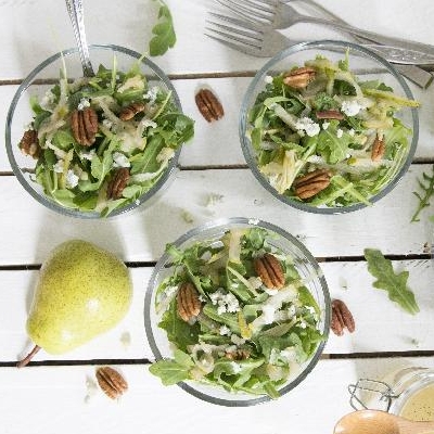  Ontario Pear, Blue Cheese and Candied Pecan Salad
